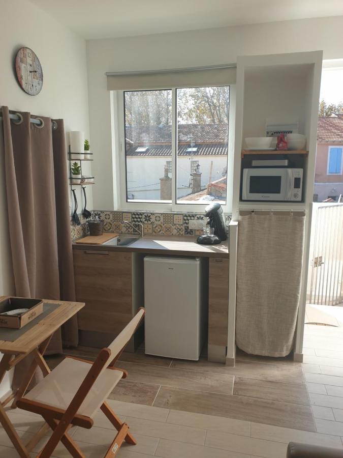 Mistral Appartements Port-Saint-Louis-du-Rhone Luaran gambar