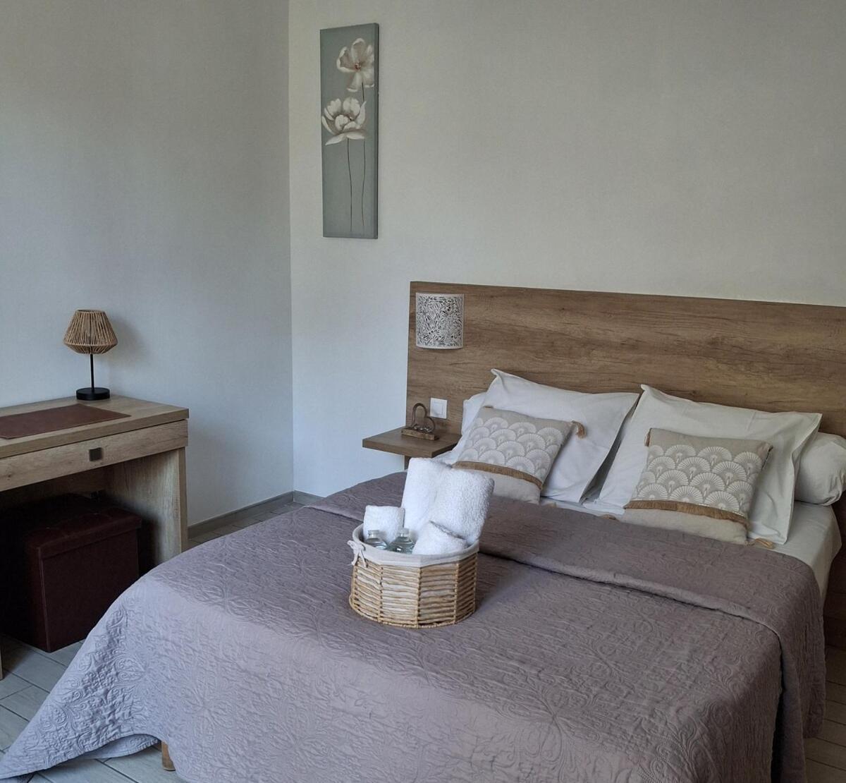 Mistral Appartements Port-Saint-Louis-du-Rhone Luaran gambar